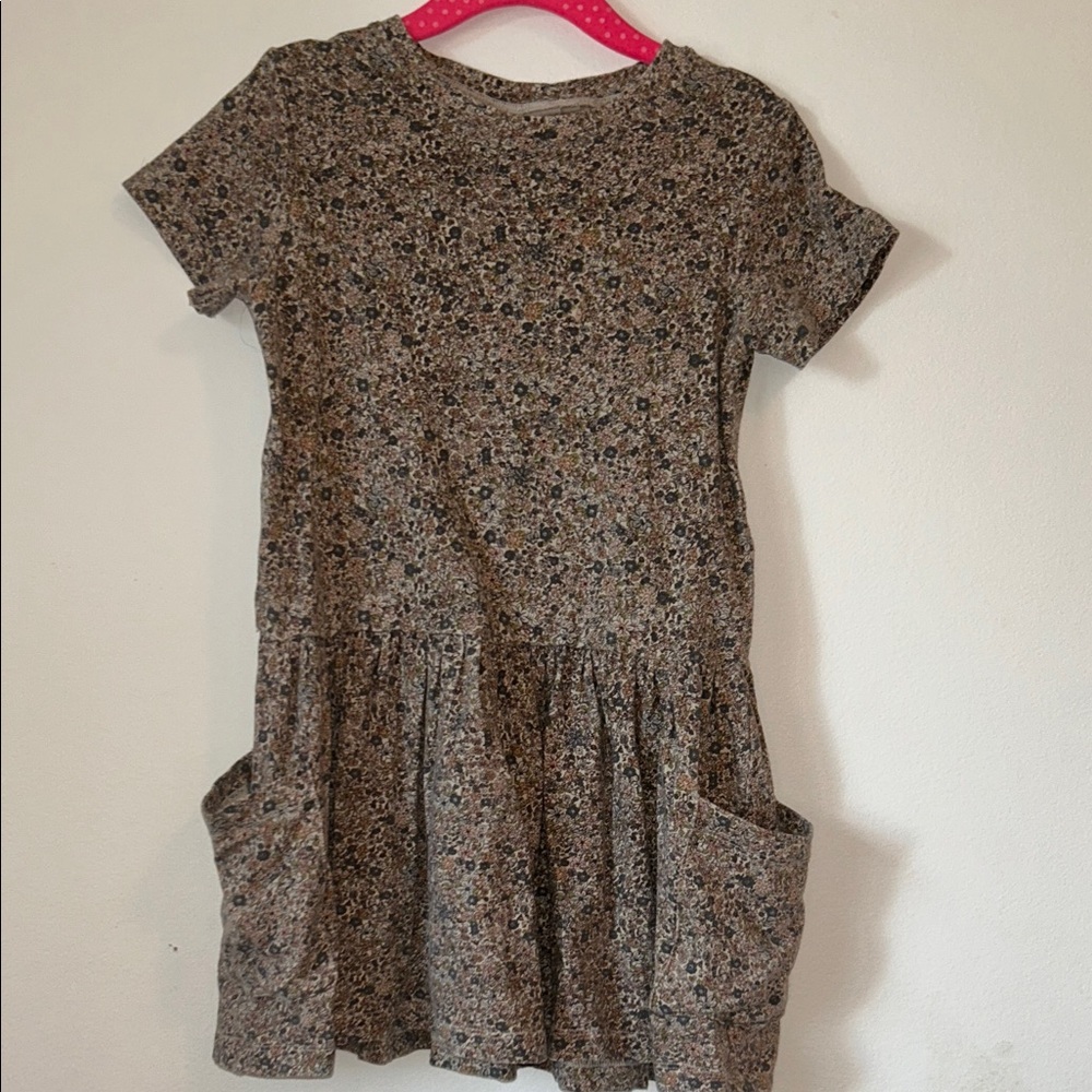 Charming Floral Kids Dress with Pockets